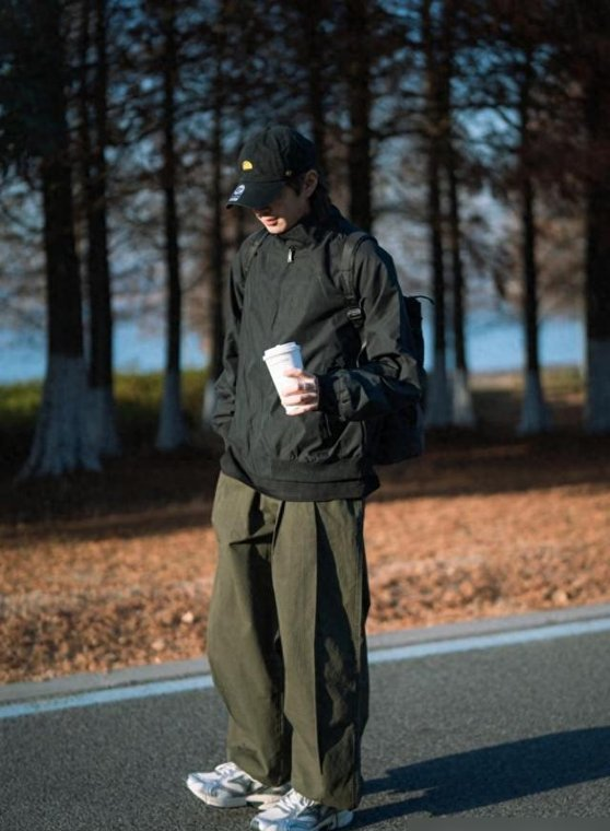 真正懂鞋的男人，都会买这3款“运动鞋”，性价比高还不烂大街