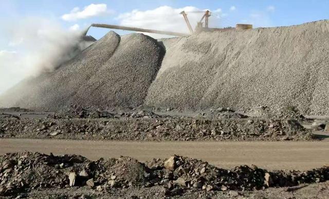 美“反华”机构高喊： 中国已上好子弹，对美国开枪，我们必须行动