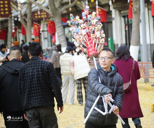 【图看黄金大道】金色长廊映秦州，天水“黄金大道”引客来！