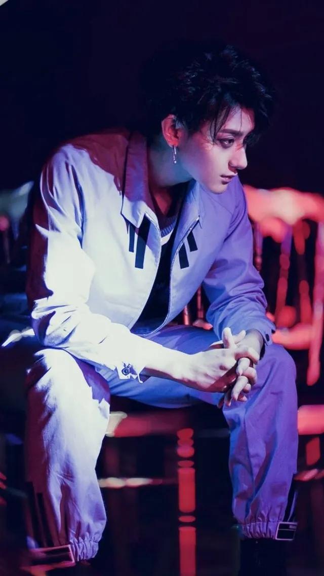 EXO回忆杀！男神们超能力全解析+神仙颜值炸裂