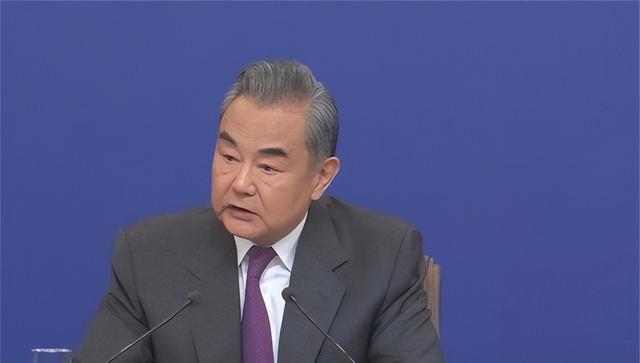 最后48小时	，特朗普终于下令批准，王毅通告全球，给中美交情定调