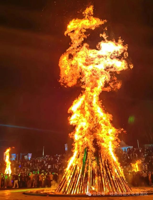 别等了！免费篝火派对空降岐伯广场，8 月 6 日- 7 日燃爆夜空