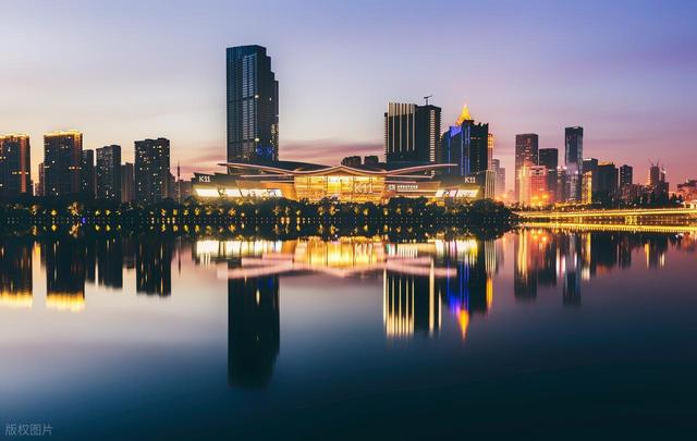 辽宁这座特大城市，是东北重要的交通枢纽，有8市共用国际机场！