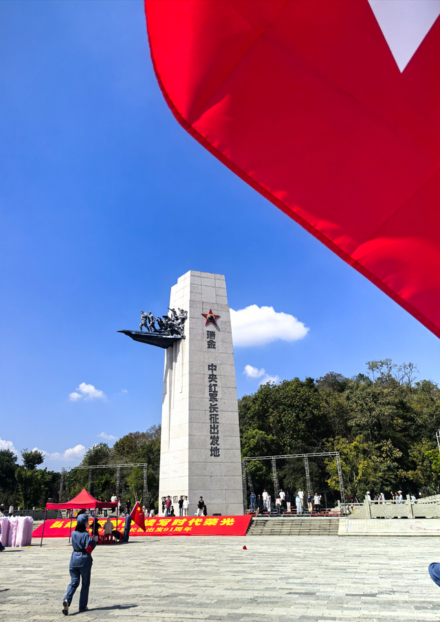 国内自驾游最经典的27条路线，适合退休人士，争取一年走2条！