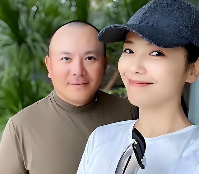 王珂没想到，为自己还清亿万债务的妻子刘涛，早已今非昔比