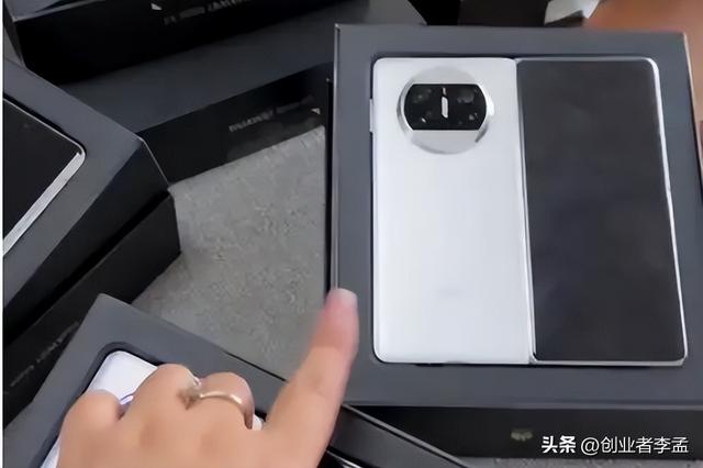 折叠屏手机能当主力机使用吗？