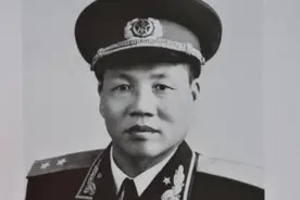 1949年，刘金轩将军得知70岁老父还活着，妻子称：他高兴像个娃图片