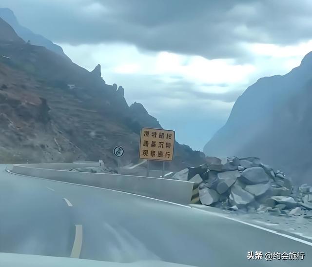 自驾路过虎跳峡被“拦路收费”？除非半小时跑完23公里，水太深
