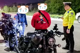 为高考“降噪”，乌鲁木齐交警严查“飙车炸街”→图片