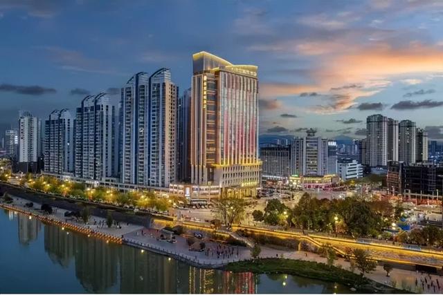 音乐与甜蜜撞满怀！2025汉中秦岭熊猫音乐嗨唱季中秋月饼主题专场来袭~