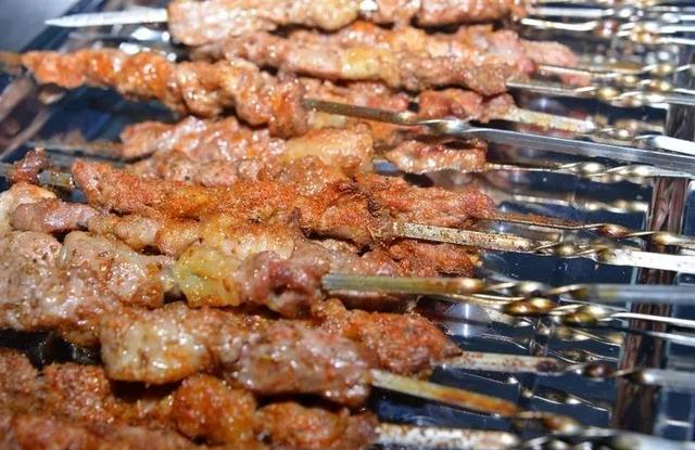 全中国哪里的羊肉最好吃？我给大家推荐一处，那叫一个绝