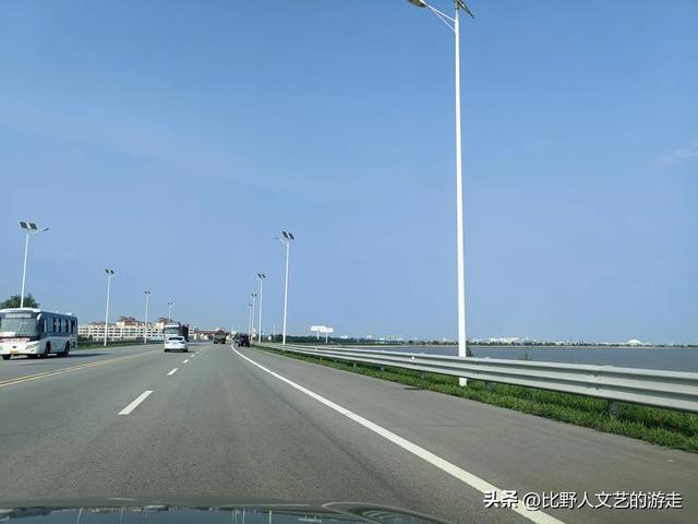 出关，千万避开京哈修路，车少景美；住锦州，独特视角看她的奇幻