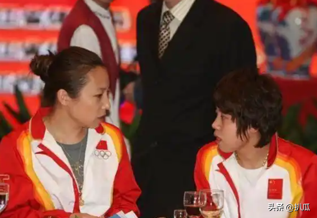 3次被国家队开除，退役11年后再看王濛现状，才明白李琰评价没错