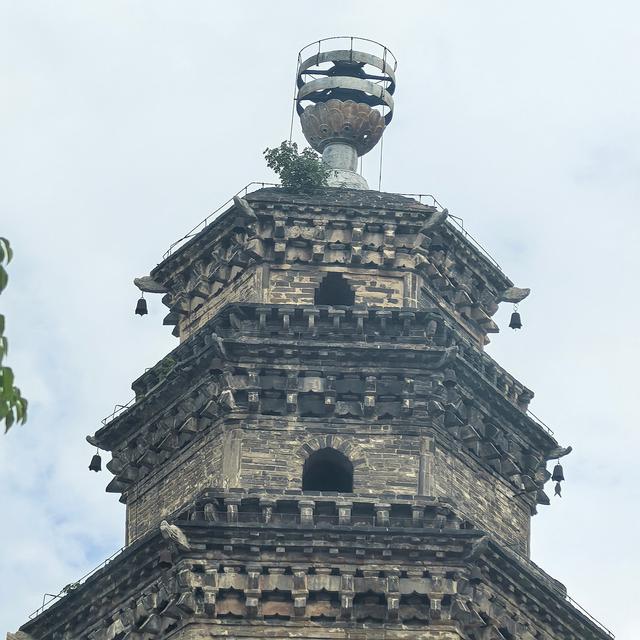西平宝严寺塔 宋塔 遭侵华日军炮击损毁严重 解放后修复 游河南古塔24