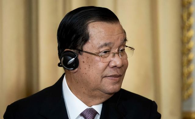 泰柬又突然打起来了！这以次洪森克制，害怕泰军把柬埔寨彻底打服？对外释放信号非同寻常