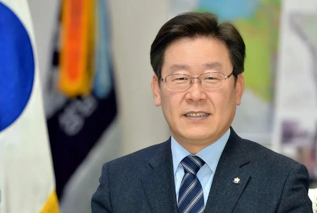 李在明确定缺席我国阅兵后，我国有一个特殊安排，反将韩国一军