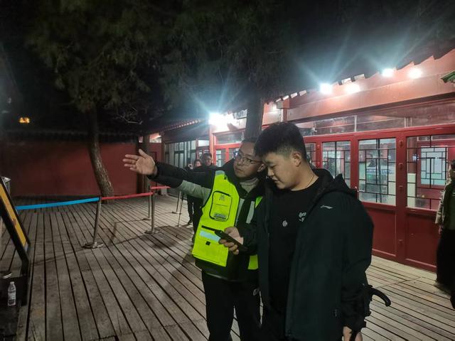双节将至 泰山景区旅游服务中心“服务+引导”擦亮旅游名片