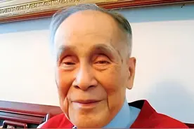 他裸捐2000亿给国家，97岁去世时享国葬待遇，儿子却开出租车谋生图片