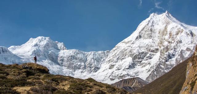 跨年去这个小国徒步，居然比国内还便宜？