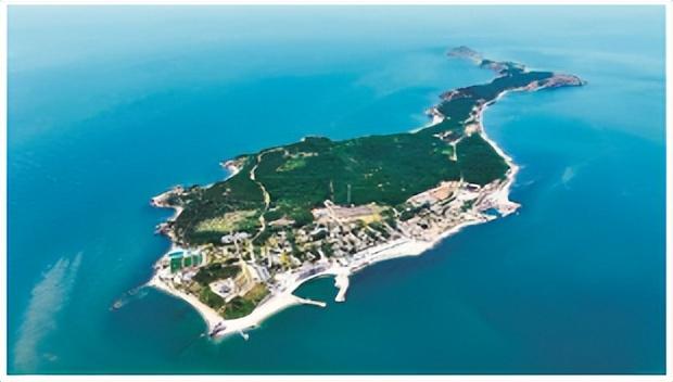 告别夏日“打卡游”今秋大连兴起“海岸慢生活”