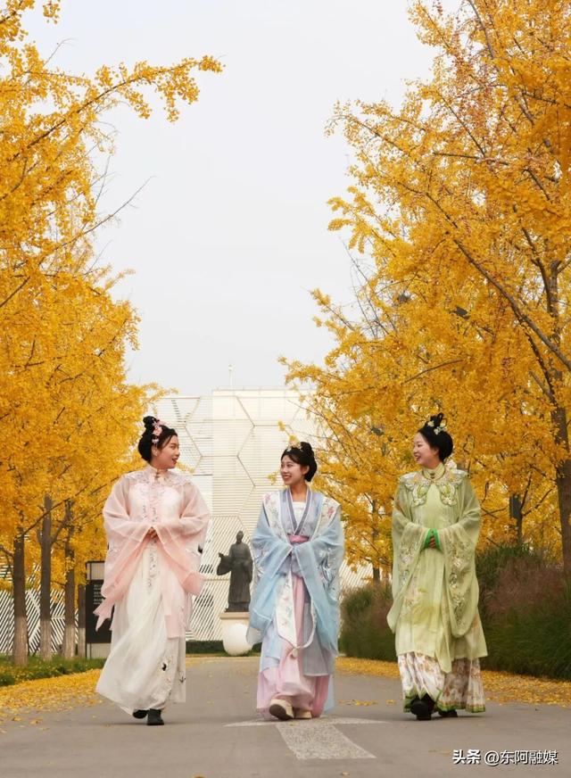 【今日立冬】秋景仍在，东阿中医药文化旅游区邀您共赴赏景之旅！