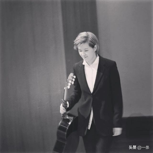 中国第一人：18岁夺三冠，超酷！