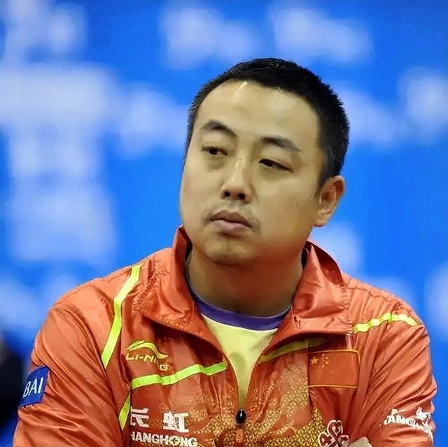 央媒对刘国梁的称呼变了，9字之差释放强烈信号，原来马龙没说谎