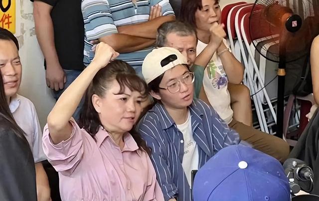 相差6293票，岛内罢免结果出炉，朱立伦全力催票，赖清德高兴太早