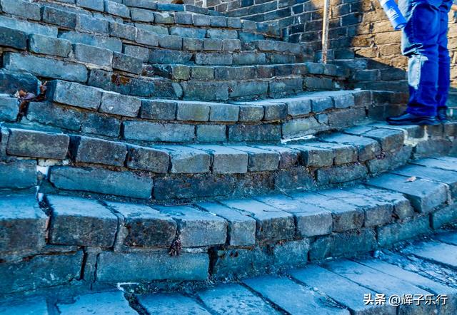 枯寂与荣华，辽宁丹东虎山长城的冬夏对话