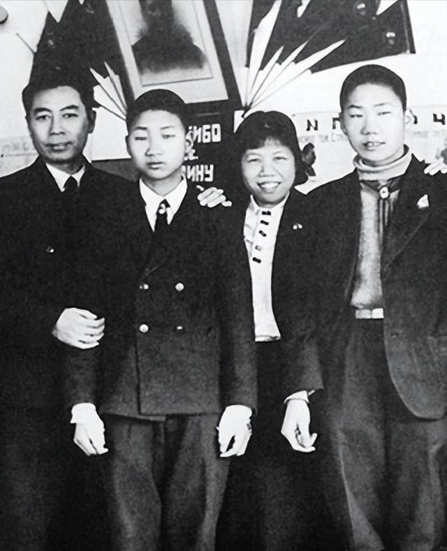 2020年,彭德怀绝密电报被公开,揭开毛岸英真正死亡原因