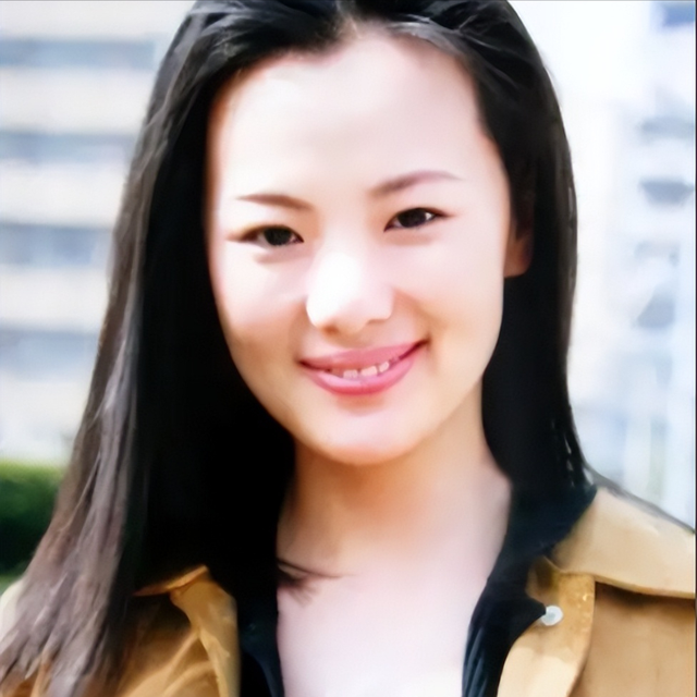 她陪伴陈道明8年，2亿身价不求名分，转身嫁王菲初恋成人生赢家