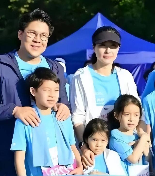 霍家没想到	，纵横跳水界多年的儿媳郭晶晶，竟遭到一个这么大教训