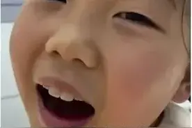 洛阳6岁女孩遇继母后判若两人，震惊全网！真是再婚家庭天花板图片