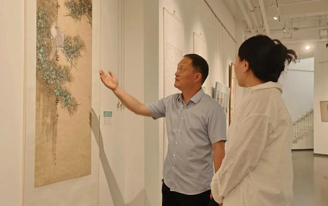 参观汝阳五棵树美术馆有感