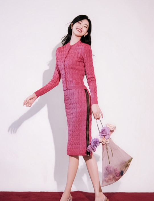 婚变传闻真相大白后，42岁唐嫣高调官宣喜讯	，撕下了罗晋的"体面"