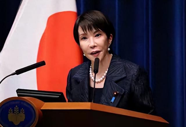 高市强行贴上来，日本死缠烂打要求中日会晤，中方被逼喊出2个字