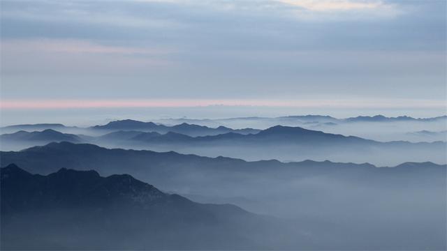 霞光破云海！“七夕赴泰山，撞见人间仙境”