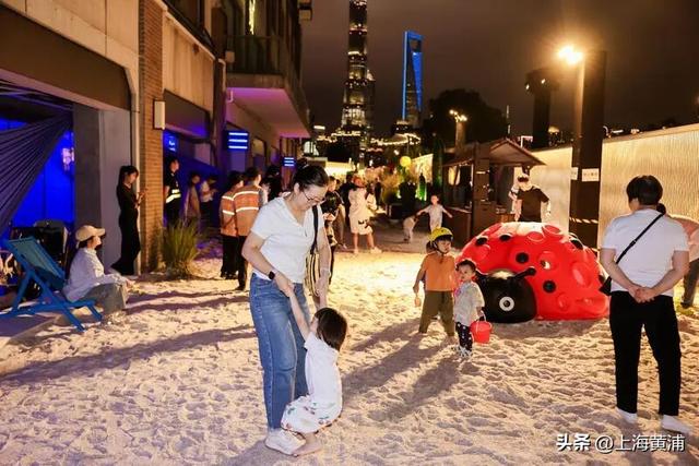 快乐其实很简单！来外滩挖沙子吧，还能“寻宝”哦！