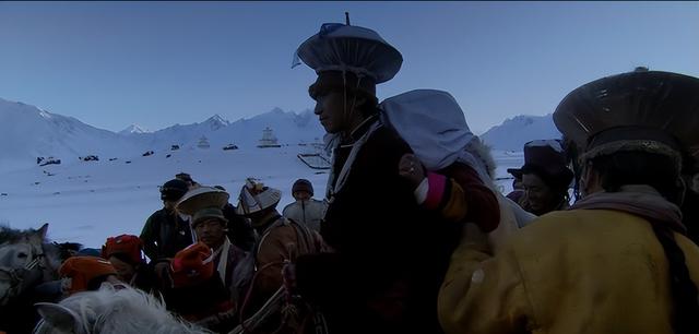 喜马拉雅山神秘的村落，女人成年后，要么嫁给陌生人要么当尼姑
