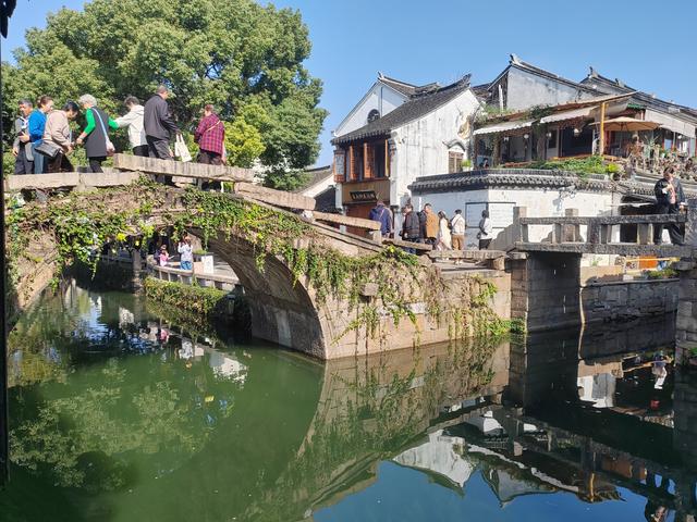 昆山：现代都市与江南水乡交织的魅力之城