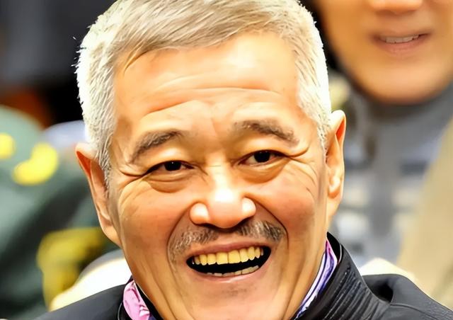 80岁何庆魁不再隐瞒，坦言与赵本山的“真实关系”，宋丹丹说对了