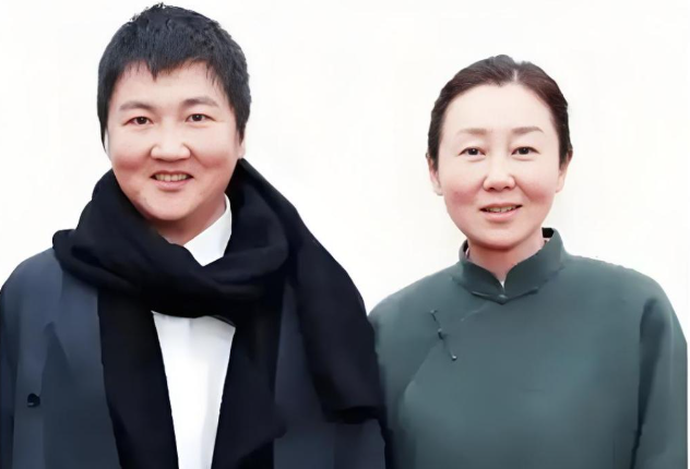 她，主持出身，一婚嫁老师，二婚嫁富二代，三婚嫁歌手，如今怎样