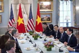 越南三方横跳，遭到中美当头两棒图片