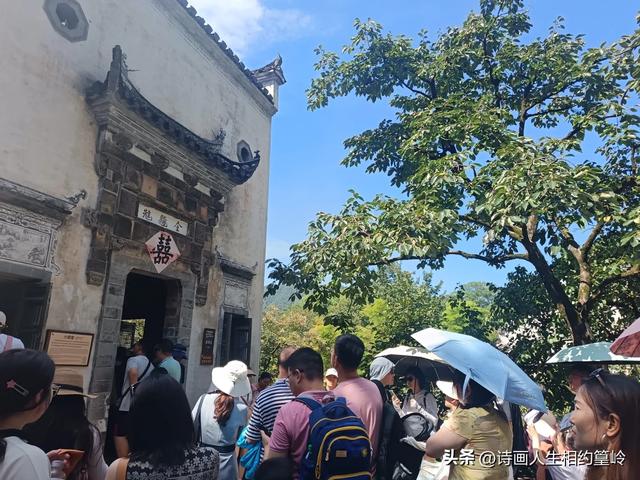 假如自己文化不高，游览历史名胜时该如何选择呢？