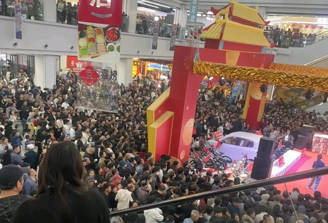 太疯狂!事发秦皇岛市某大型商场!