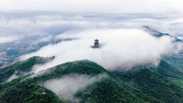 一扇望宸：生活在山水之间