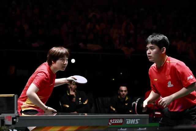 乒乓混团世界杯：中国8-0韩国