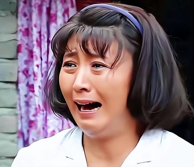 闫学晶丑闻再曝！一人已被拘留，婚变内幕被扒	，亲手拔父亲氧气管