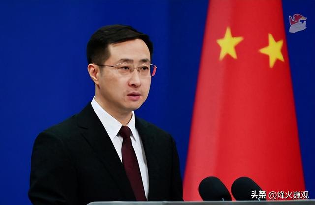 中方制裁下狠手，高市早苗知道怕了，紧急派人访华，要当面解释