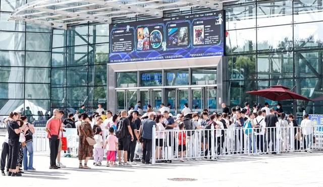 一场盛夏与冰雪的精彩邂逅！黑龙江省科技馆科学盛宴燃爆暑期